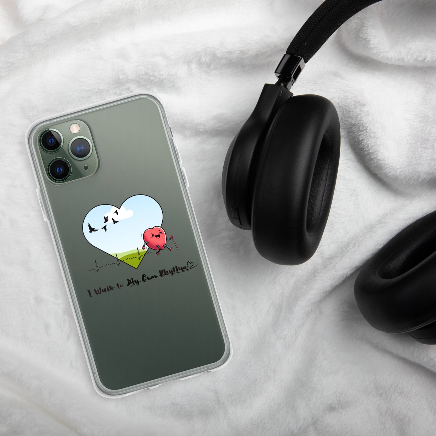 a phone case with a picture of a bird on it